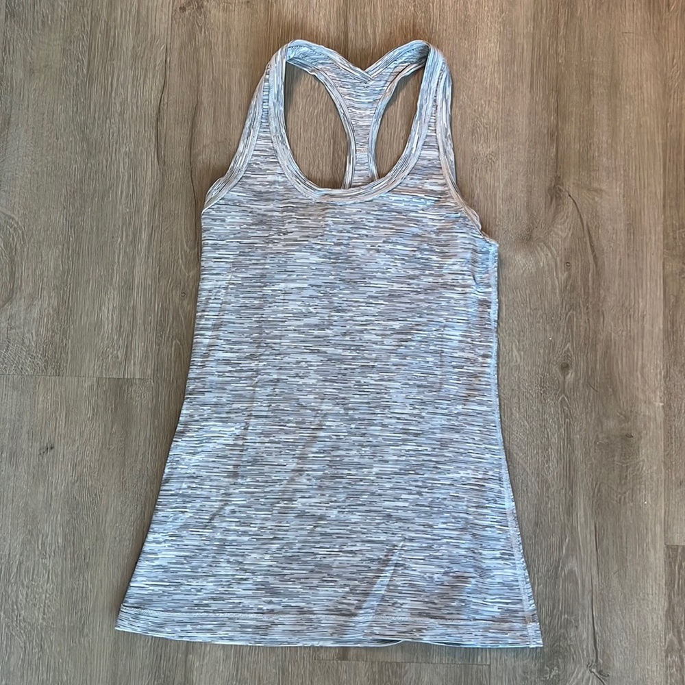 Lululemon workout tank